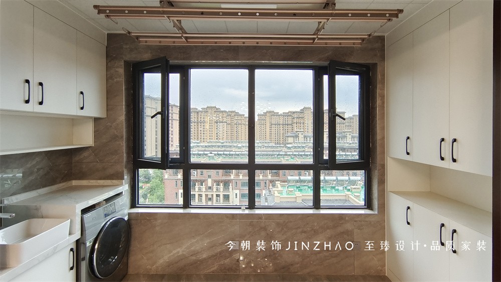 匯君城117㎡輕奢風(fēng)格陽臺(tái)裝修效果圖